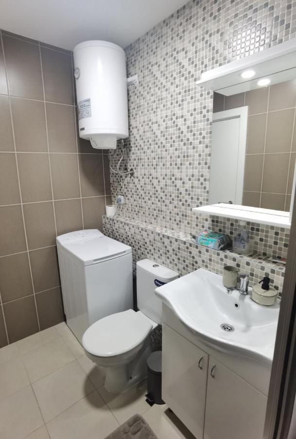 Kraguj Apartman 2 克拉古耶瓦茨 外观 照片